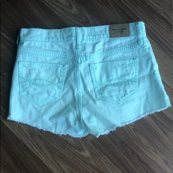 Abercrombie and Fitch  Distress Shorts Size 00 - Picture 13 of 16